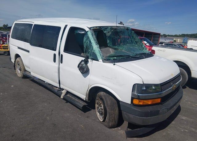 2019 CHEVROLET Express