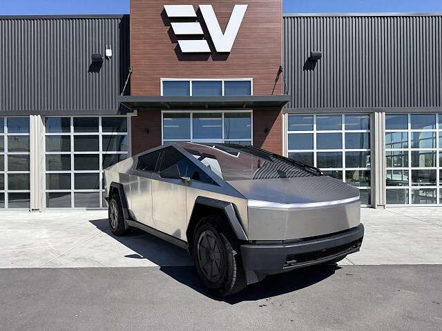 2024 TESLA Cybertruck