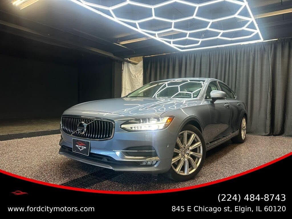 2017 VOLVO S90