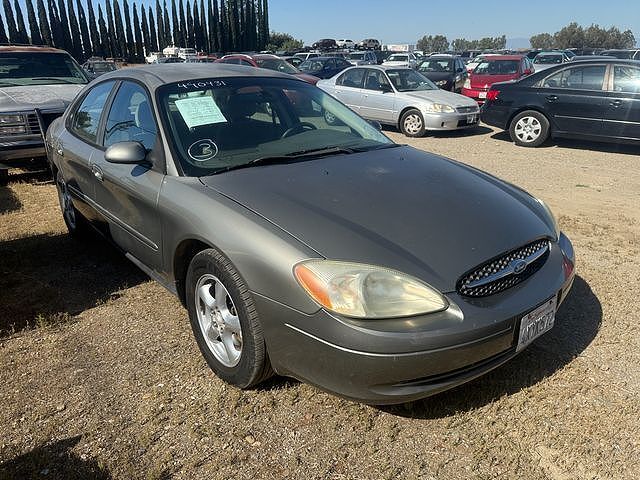 2002 FORD Taurus