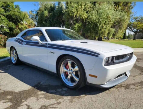 2011 DODGE Challenger