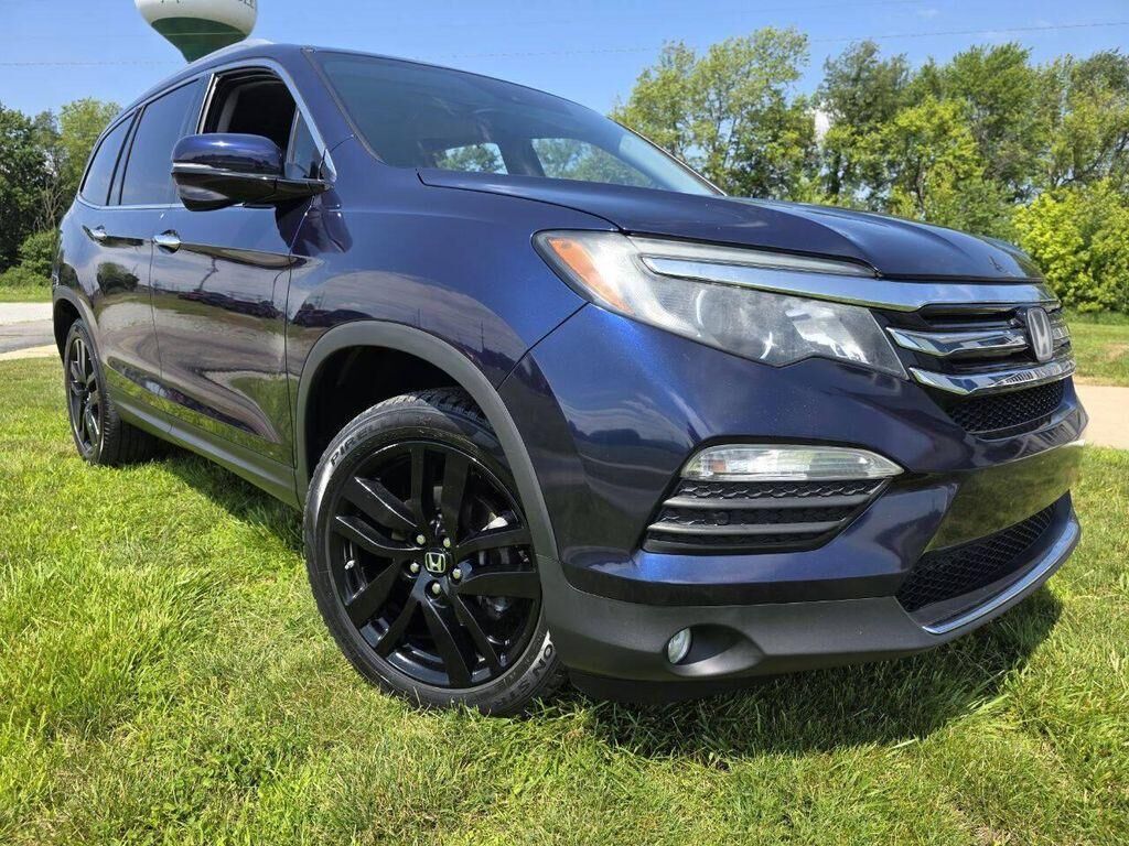 2017 HONDA Pilot
