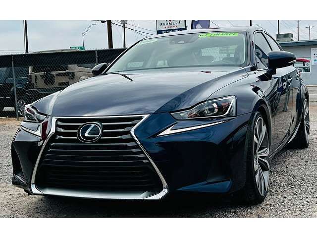 2019 LEXUS IS