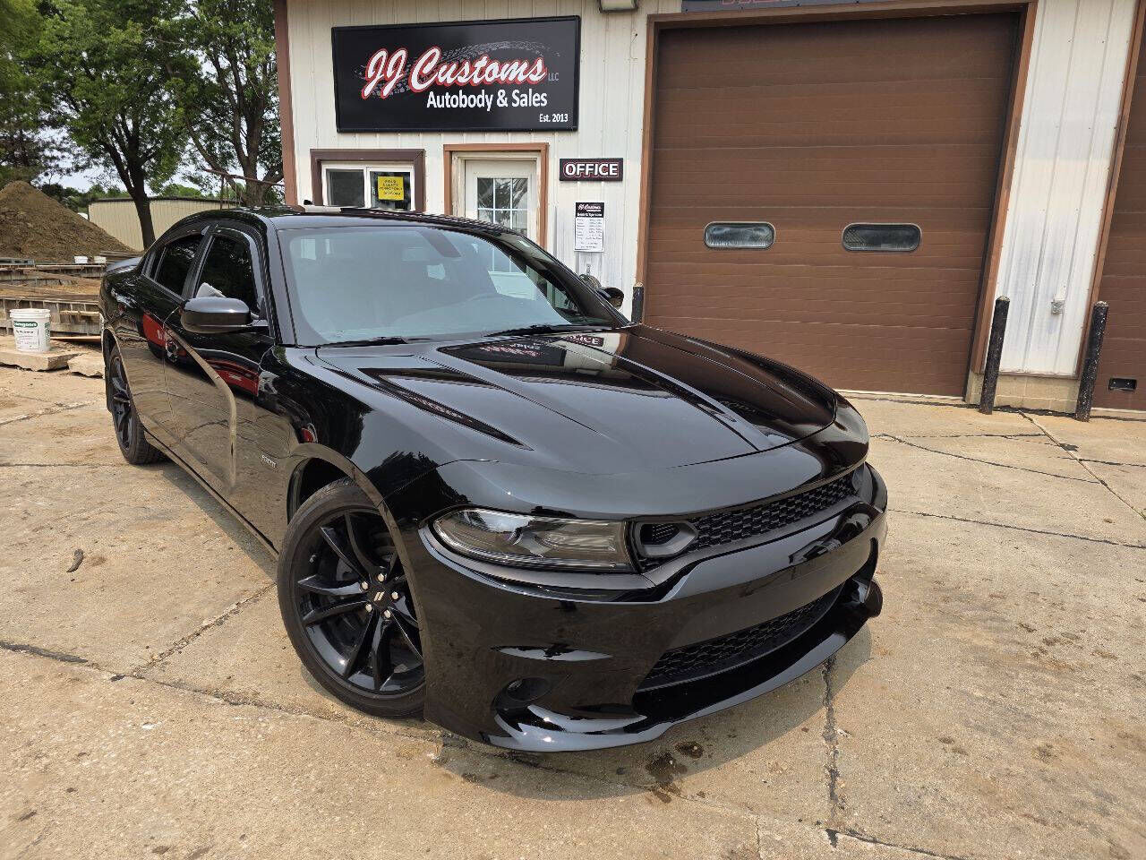 2017 DODGE Charger