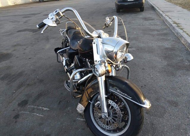 2000 HARLEY DAVIDSON Road King