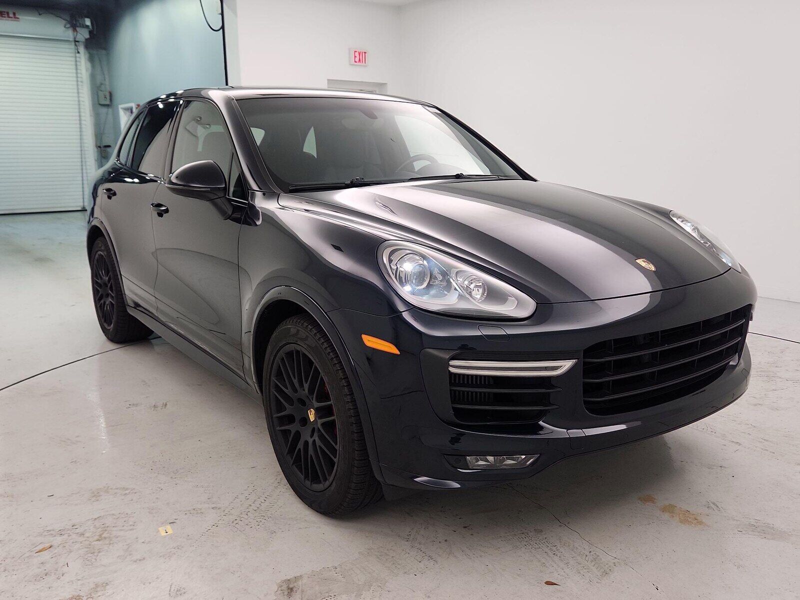 2017 PORSCHE Cayenne