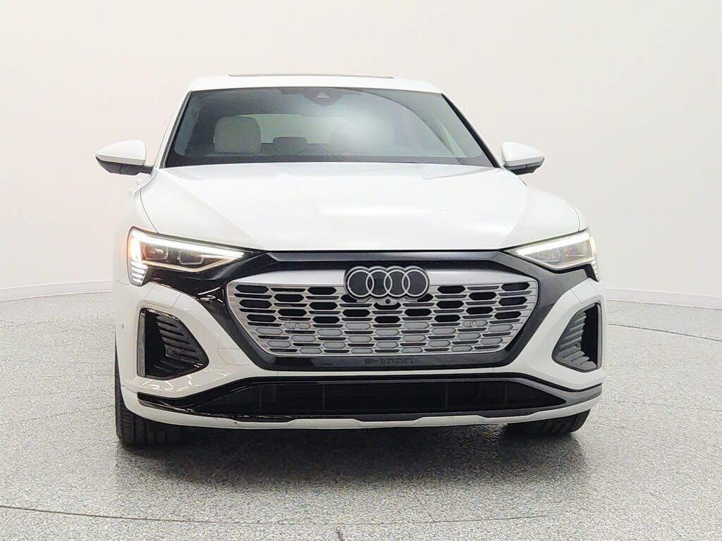 2024 Audi Q8