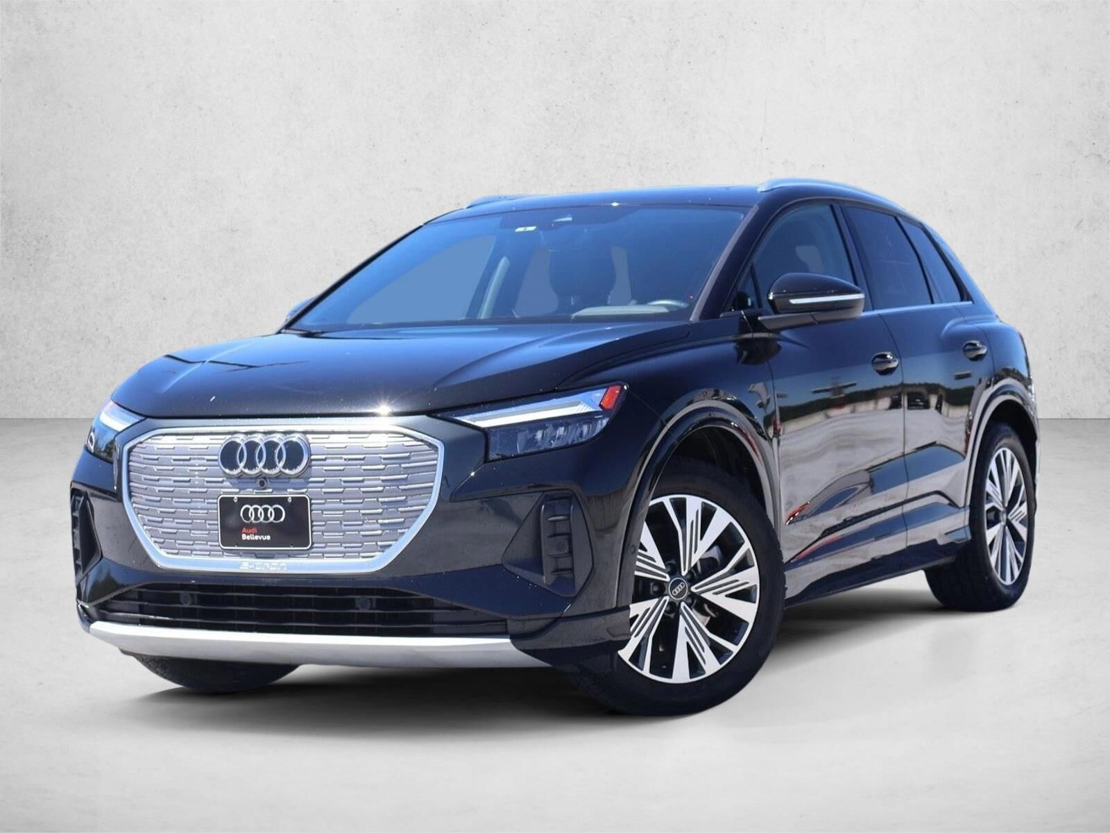 2023 AUDI Q4