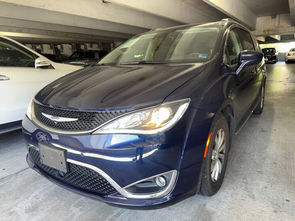 2019 CHRYSLER Pacifica