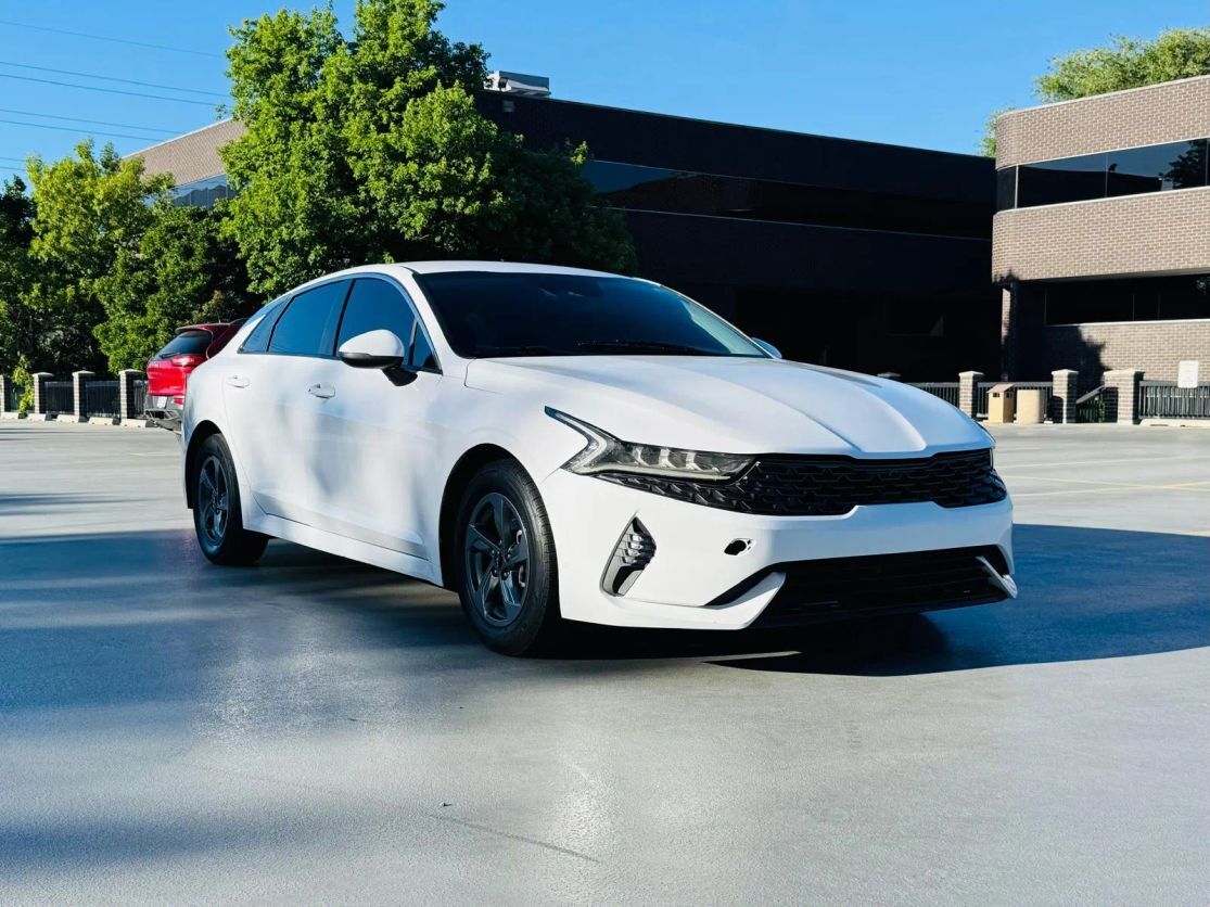 2022 KIA K5