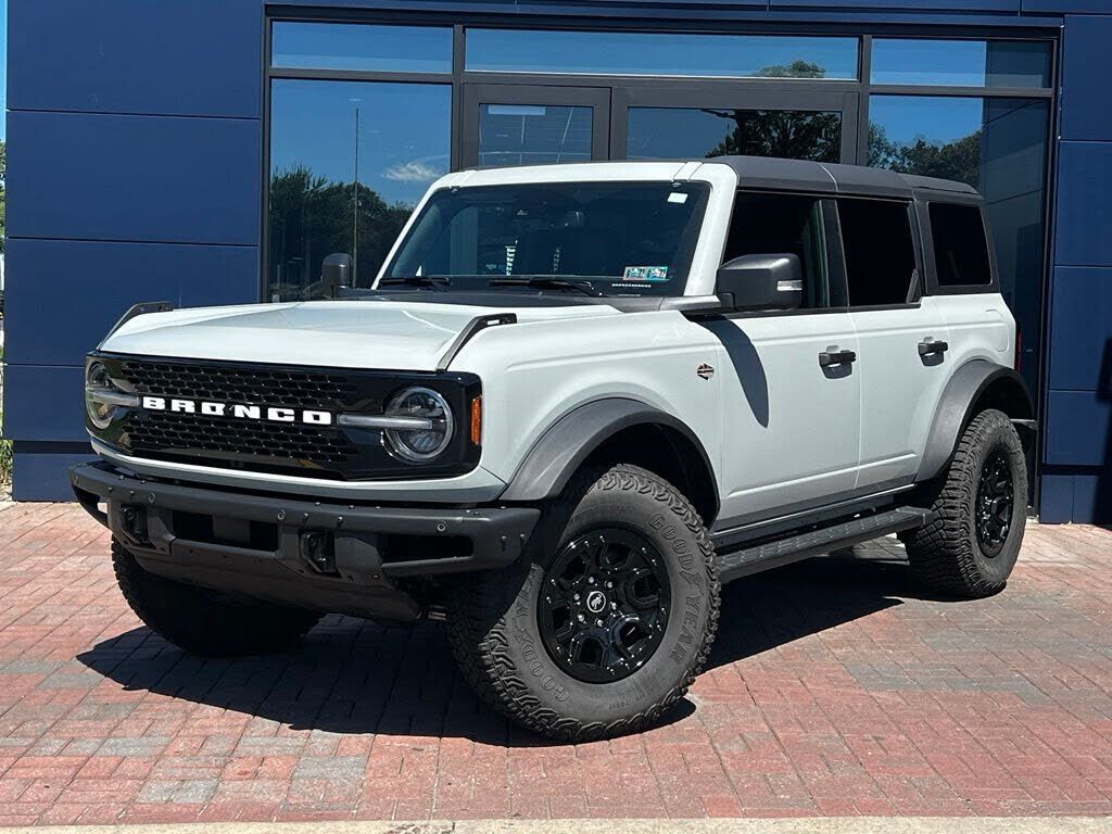 2024 FORD Bronco