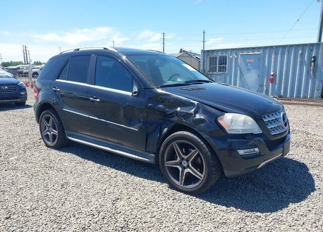 2011 MERCEDES-BENZ M-Class