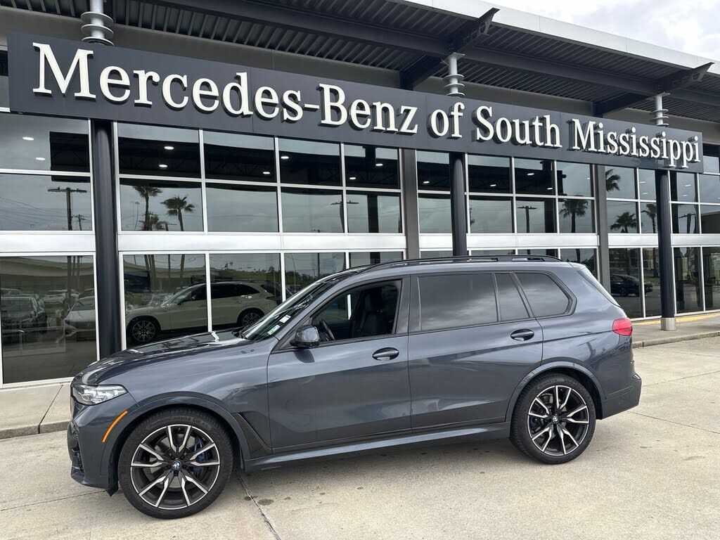 2021 BMW X7