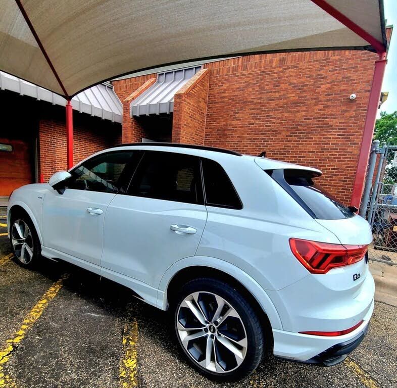 2022 Audi Q3