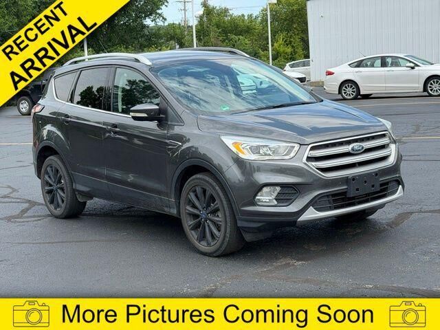 2017 FORD Escape
