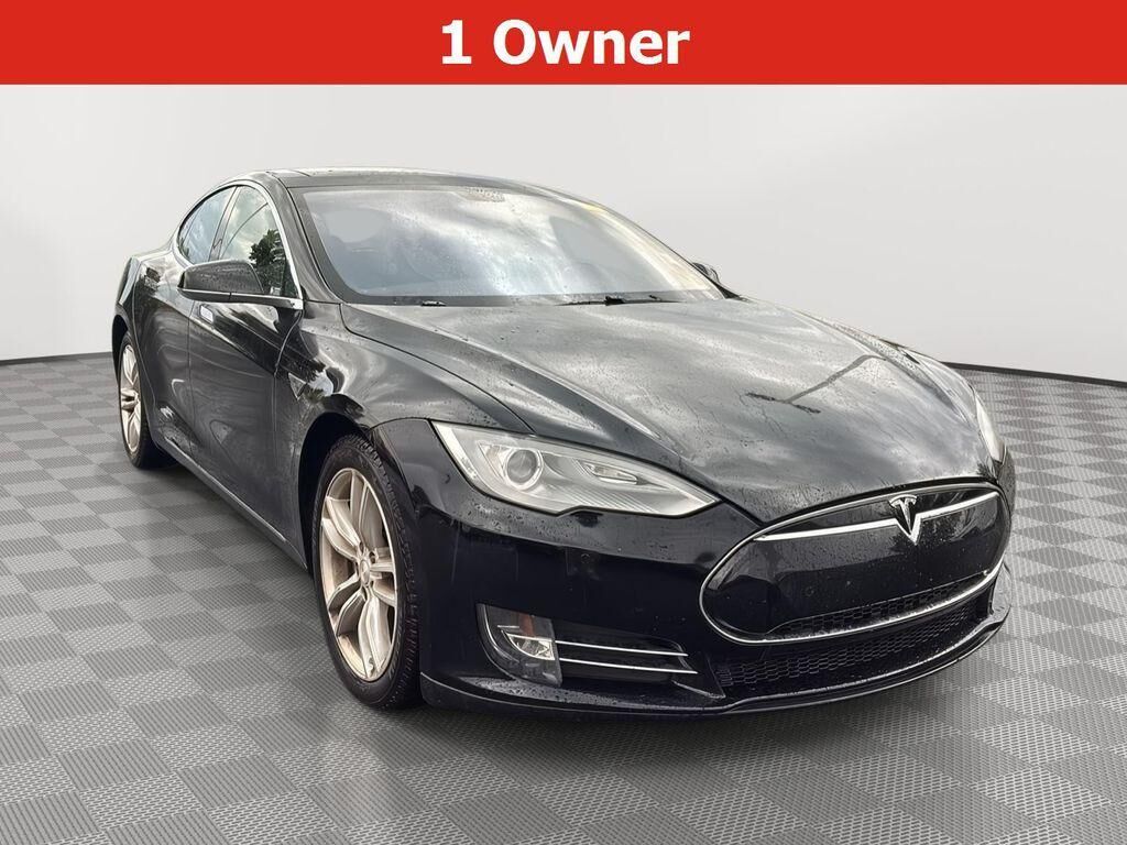 2014 TESLA Model S