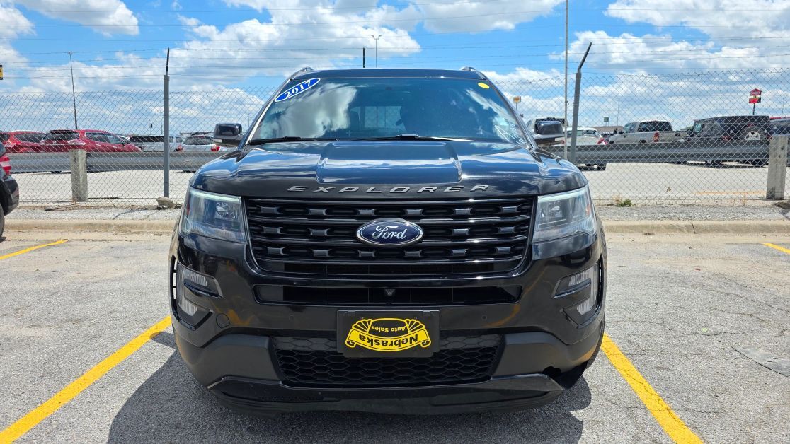 2017 FORD Explorer