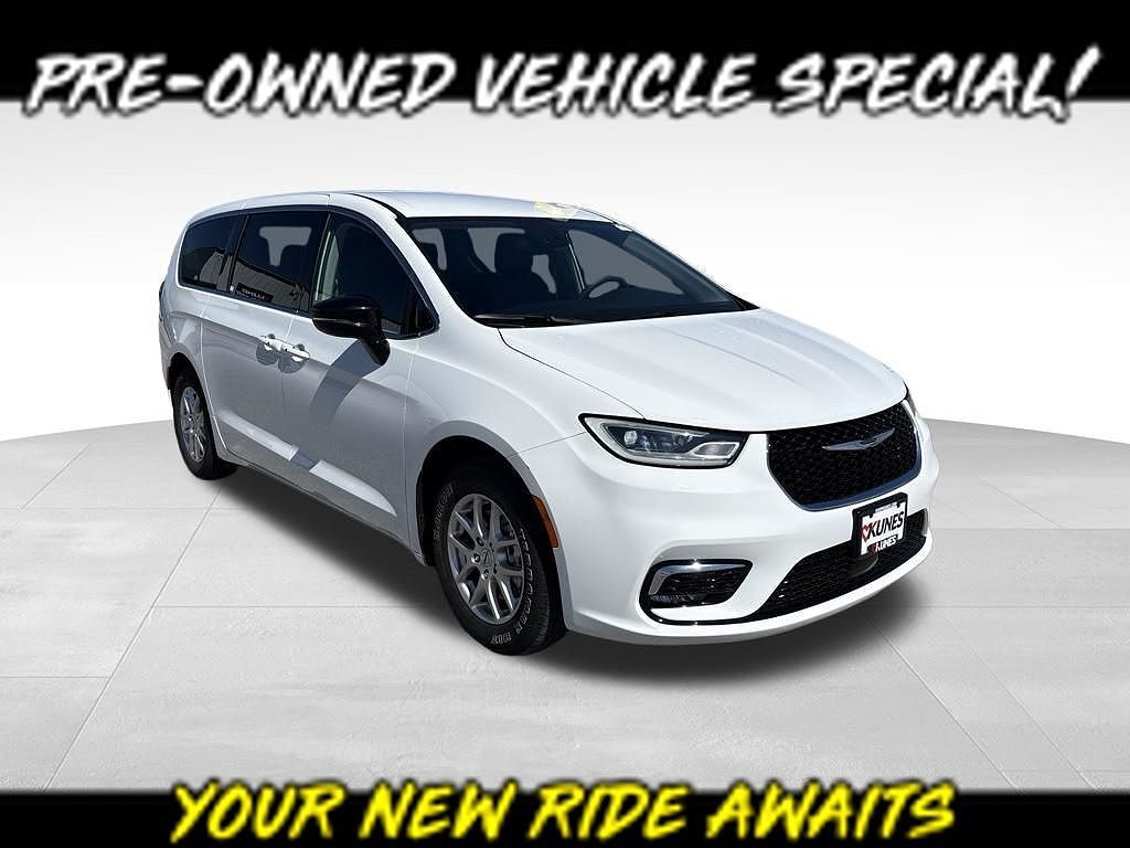 2024 CHRYSLER Pacifica