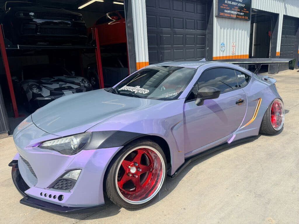2013 TOYOTA Scion