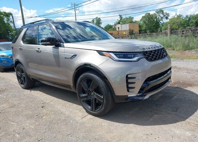 2025 LAND ROVER Discovery