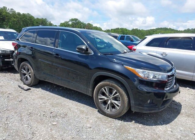 2016 TOYOTA Highlander
