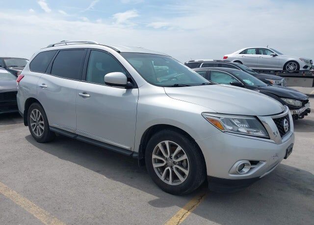 2015 NISSAN Pathfinder