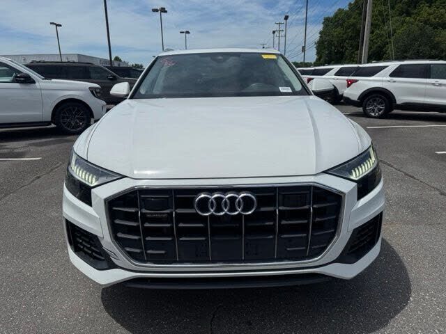 2023 Audi Q8