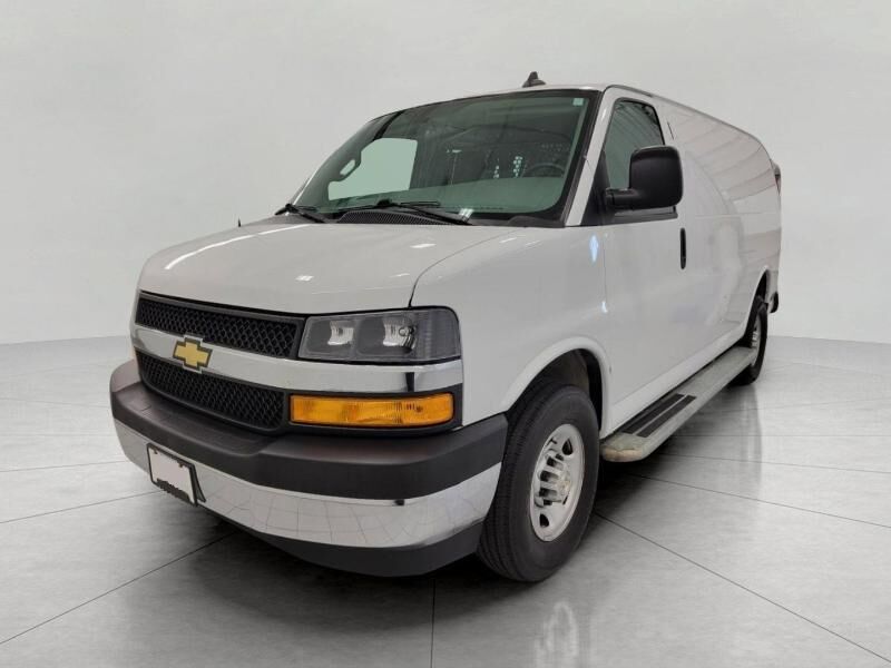 2023 CHEVROLET Express