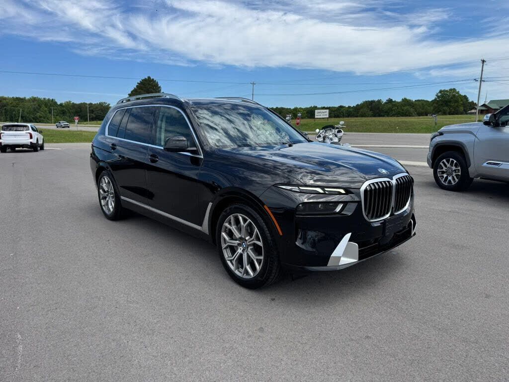 2023 BMW X7