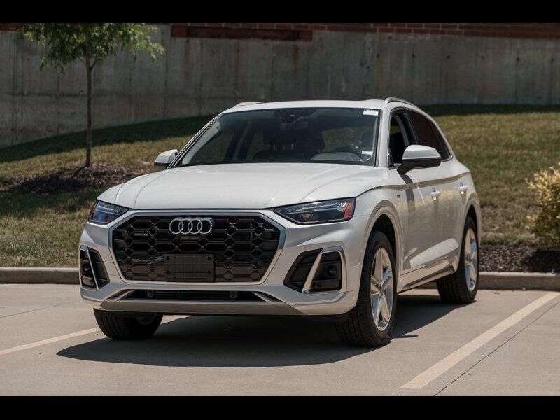 2025 AUDI Q5 e