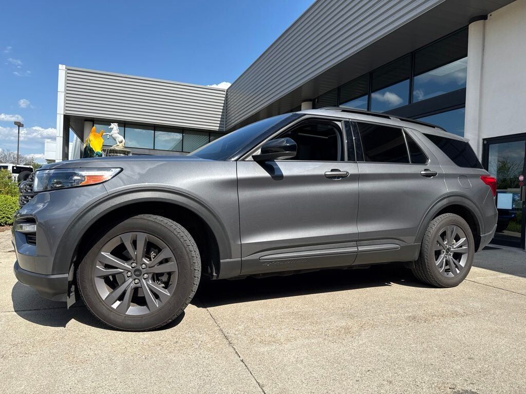 2022 FORD Explorer
