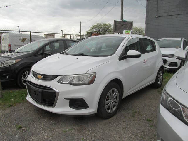 2017 CHEVROLET Sonic