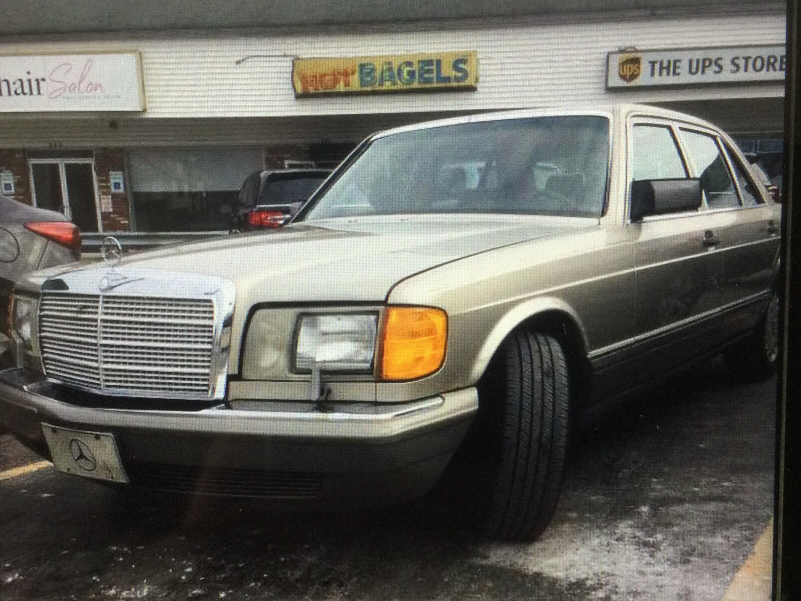 Mercedes-Benz 300