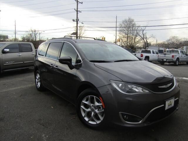 2019 CHRYSLER Pacifica