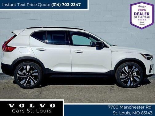 2026 VOLVO XC40