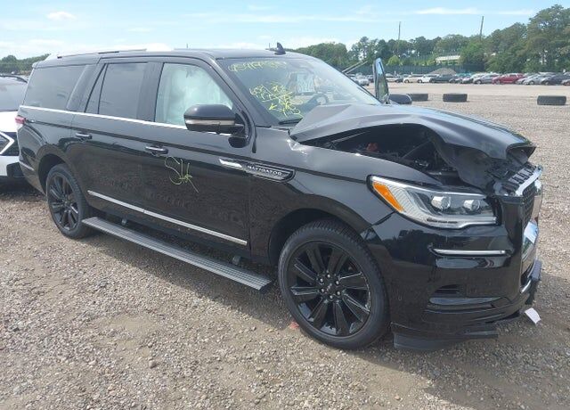 2024 LINCOLN Navigator L