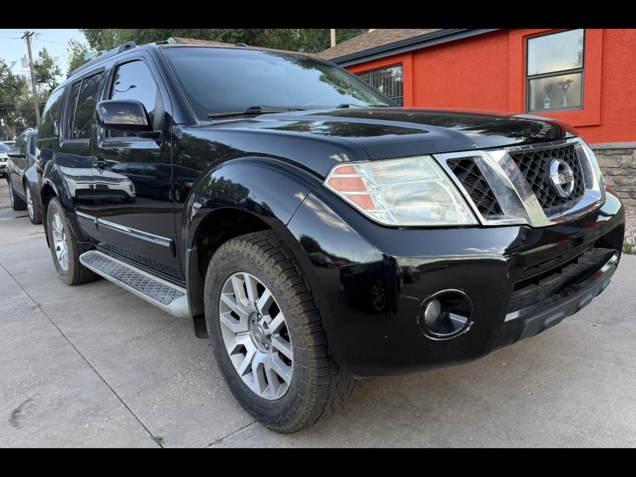2012 NISSAN Pathfinder