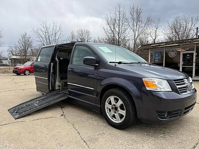 2008 DODGE Caravan