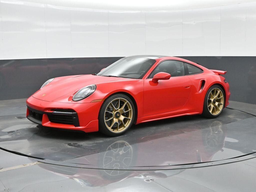 2025 PORSCHE 911