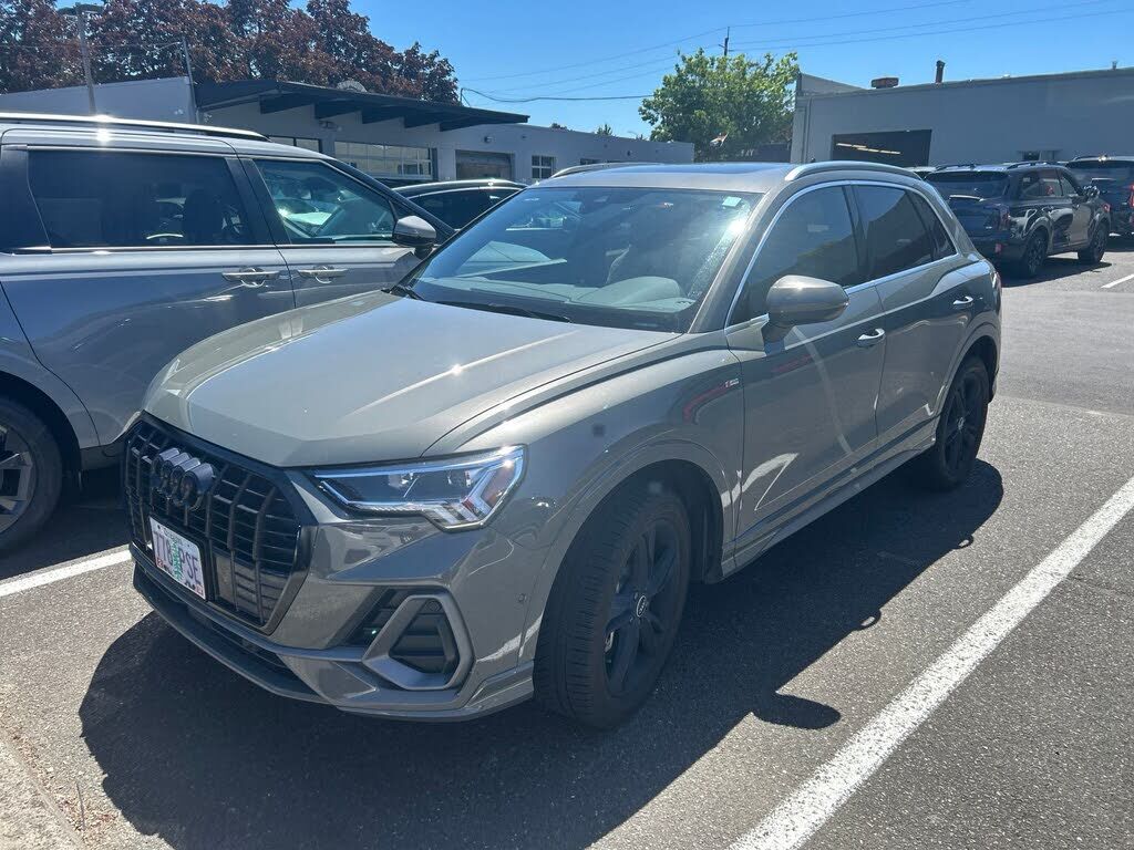 2021 AUDI Q3