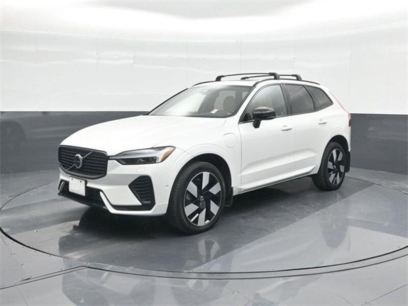 2024 VOLVO XC60