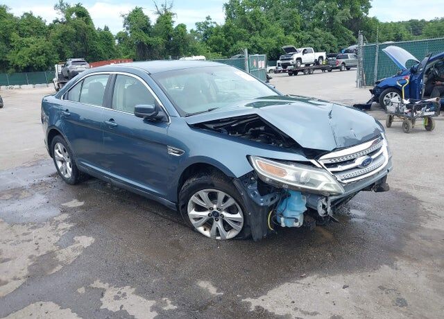 2010 FORD Taurus