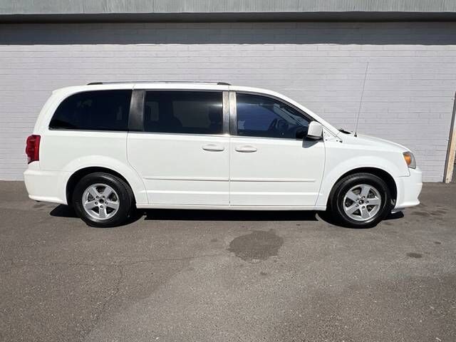 2011 DODGE Grand Caravan