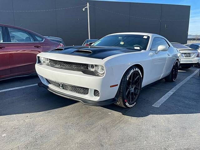 2016 DODGE Challenger