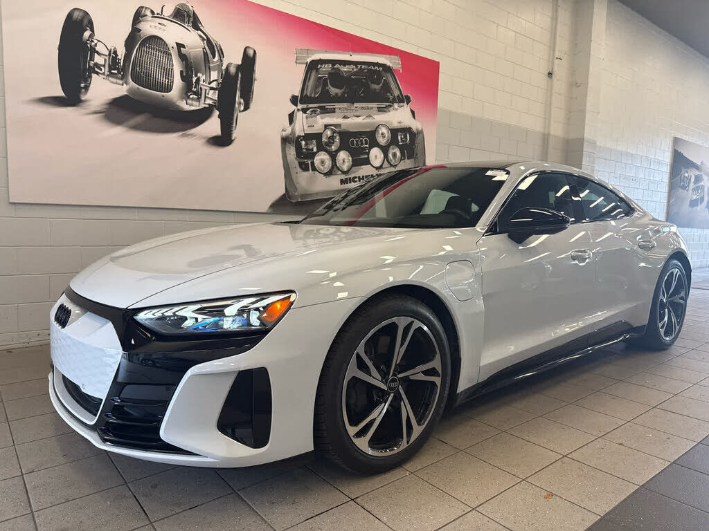 2023 AUDI e-tron GT