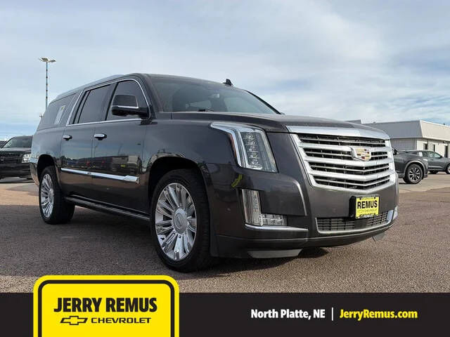 2017 CADILLAC Escalade ESV