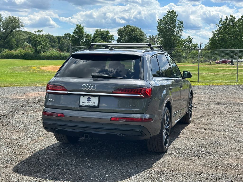 2021 Audi Q7