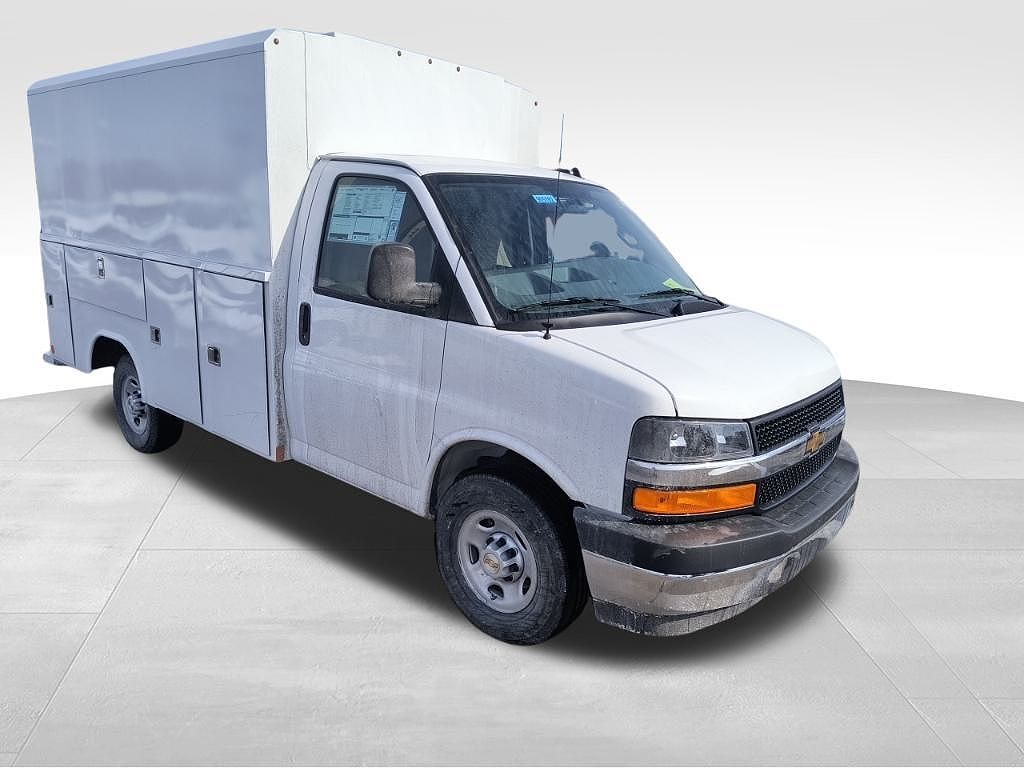 2026 CHEVROLET Express