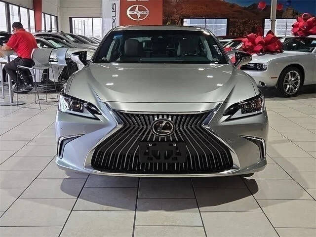 2021 LEXUS ES