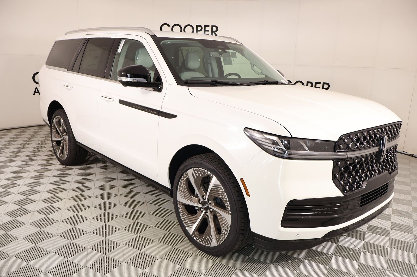 2026 LINCOLN Navigator